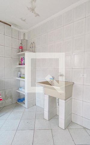 Casa à venda com 150m², 3 quartos e 1 vaga Casa à venda com 150m², 3 quartos e 1 vagaCozinha