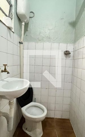 Casa à venda com 175m², 5 quartos e 2 vagasBanheiro 