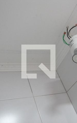 Apartamento para alugar com 33m², 2 quartos e sem vagaBanheiro