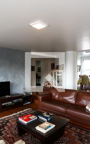 Apartamento à venda com 220m², 4 quartos e 2 vagas Apartamento à venda com 220m², 4 quartos e 2 vagasSala 1