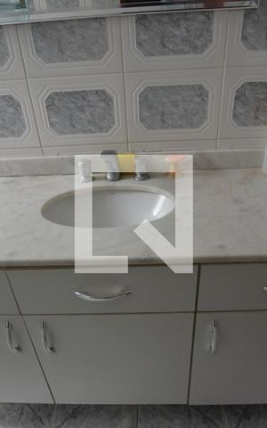 Casa de condomínio à venda com 300m², 4 quartos e 2 vagasBanheiro Social 1