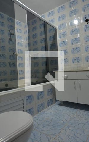 Casa de condomínio à venda com 300m², 4 quartos e 2 vagasBanheiro da Suite 2