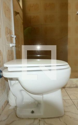 Casa de condomínio à venda com 300m², 4 quartos e 2 vagasBanheiro Social 2