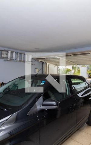 Casa à venda com 245m², 3 quartos e 2 vagasGaragem