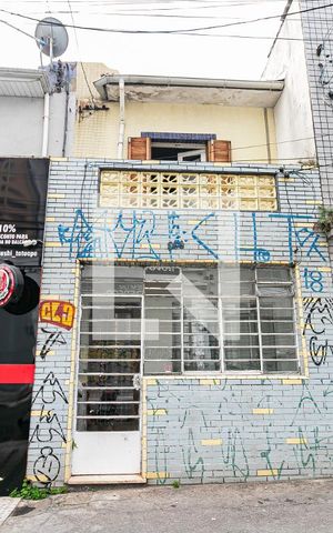 Casa à venda com 96m², 3 quartos e sem vagaFachada