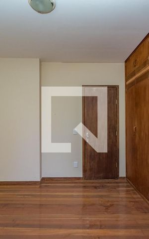 Apartamento à venda com 150m², 3 quartos e 2 vagas Apartamento à venda com 150m², 3 quartos e 2 vagasSuíte