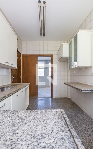 Apartamento à venda com 150m², 3 quartos e 2 vagas Apartamento à venda com 150m², 3 quartos e 2 vagasCozinha