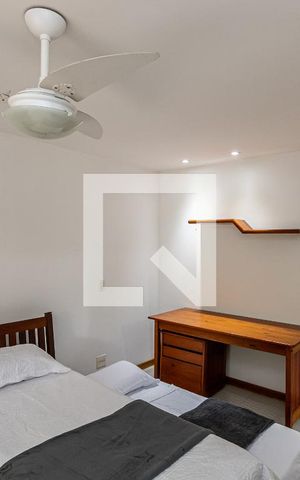 Casa de condomínio à venda com 850m², 4 quartos e 4 vagas Casa de condomínio à venda com 850m², 4 quartos e 4 vagasSuíte 2
