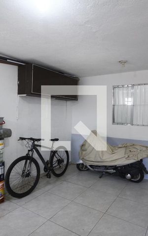 Casa à venda com 65m², 1 quarto e 1 vagaGaragem