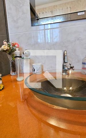 Casa à venda com 300m², 4 quartos e 4 vagasBanheiro Corredor - Torneira