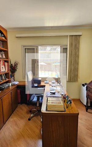 Casa à venda com 300m², 4 quartos e 4 vagasQuarto 2