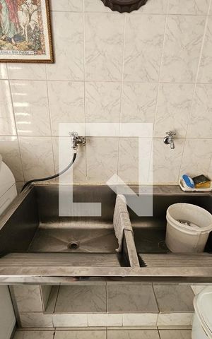 Casa à venda com 300m², 4 quartos e 4 vagasÁrea de Serviço