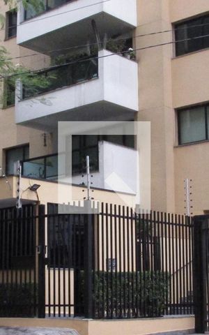 Apartamento à venda com 170m², 3 quartos e 3 vagasFachada