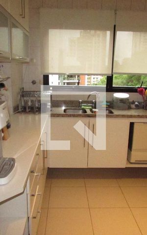 Apartamento à venda com 170m², 3 quartos e 3 vagasCozinha