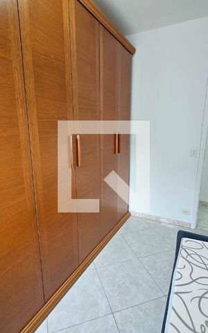 Apartamento para alugar com 47m², 2 quartos e 1 vagaQuarto 2 - Armários