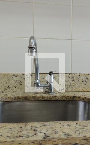 Apartamento à venda com 77m², 2 quartos e 1 vagaCozinha - Armários