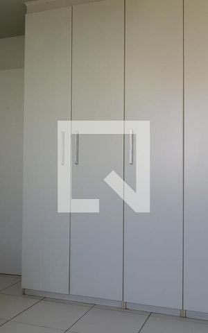 Apartamento à venda com 77m², 2 quartos e 1 vagaQuarto 1 - Armários