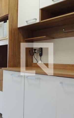 Apartamento à venda com 77m², 2 quartos e 1 vagaCozinha - Armários