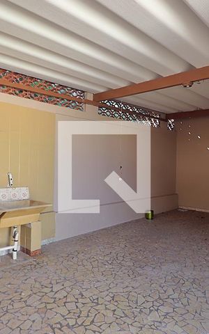 Casa à venda com 60m², 2 quartos e 2 vagasÁrea de Serviço