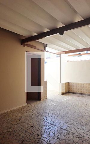 Casa à venda com 60m², 2 quartos e 2 vagasÁrea de Serviço
