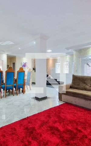 Casa para alugar com 400m², 4 quartos e 10 vagasSala
