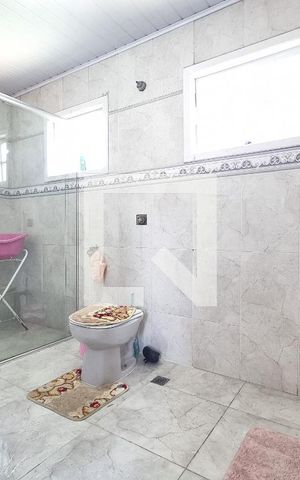 Casa para alugar com 400m², 4 quartos e 10 vagasBanheiro da Suíte 1