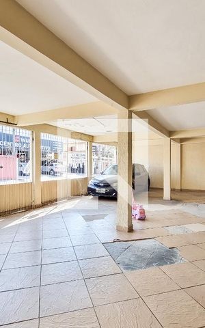 Casa para alugar com 400m², 4 quartos e 10 vagasGaragem