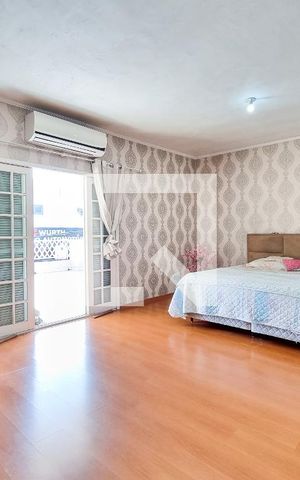 Casa para alugar com 400m², 4 quartos e 10 vagasSuíte