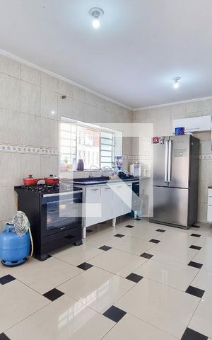 Casa para alugar com 400m², 4 quartos e 10 vagasCozinha