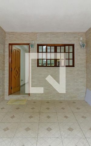Casa para alugar com 150m², 3 quartos e 1 vaga Casa para alugar com 150m², 3 quartos e 1 vagaGaragem
