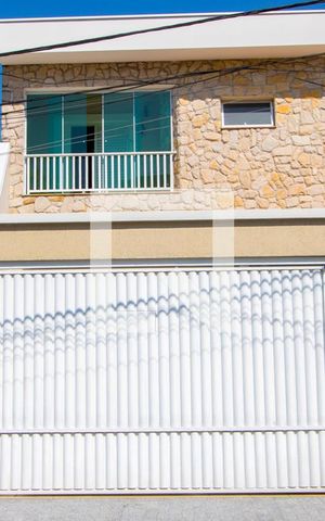 Casa à venda com 182m², 3 quartos e 4 vagasFachada