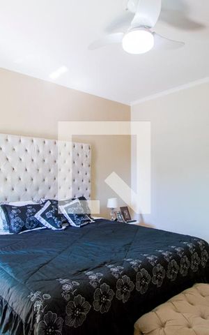 Casa à venda com 182m², 3 quartos e 4 vagasQuarto 1 - Suíte