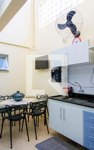Casa à venda com 182m², 3 quartos e 4 vagasÁrea de serviço