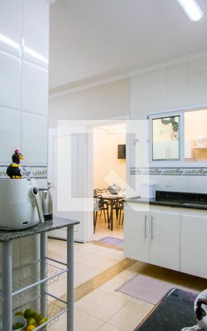 Casa à venda com 182m², 3 quartos e 4 vagasCozinha