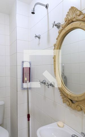 Apartamento à venda com 205m², 3 quartos e 4 vagas Apartamento à venda com 205m², 3 quartos e 4 vagasBanheiro de serviço