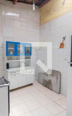 Casa à venda com 370m², 6 quartos e 2 vagas Casa à venda com 370m², 6 quartos e 2 vagasCozinha da casa principal