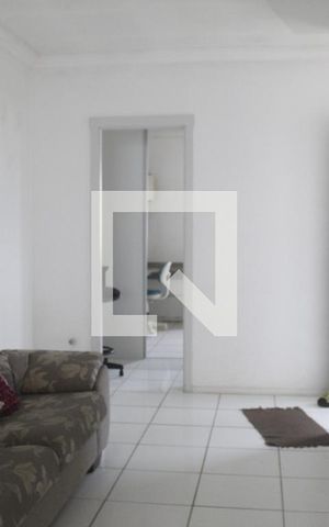 Casa de condomínio para alugar com 51m², 2 quartos e 2 vagasSala