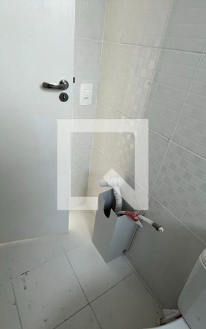 Apartamento à venda com 42m², 2 quartos e sem vagaBanheiro