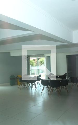 Apartamento para alugar com 97m², 2 quartos e 1 vagaÁrea comum - Salão de festas