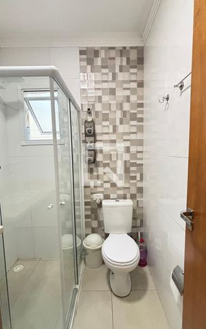 Apartamento à venda com 82m², 2 quartos e 1 vaga Apartamento à venda com 82m², 2 quartos e 1 vagaBanheiro