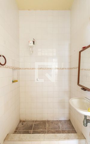Casa à venda com 250m², 5 quartos e 1 vagaBanheiro 3 (terceiro andar)