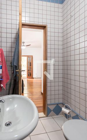 Casa à venda com 250m², 5 quartos e 1 vagaBanheiro 2 (segunda andar)