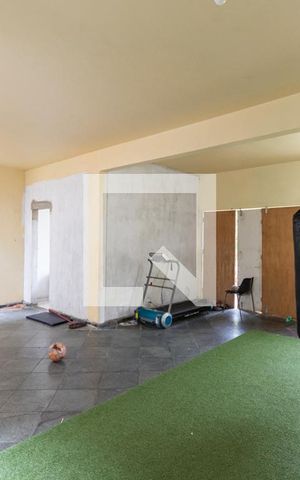 Casa à venda com 250m², 5 quartos e 1 vagaSala 3 (terceiro andar)