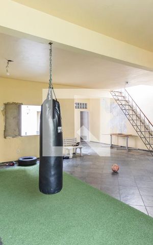 Casa à venda com 250m², 5 quartos e 1 vagaSala 3 (terceiro andar)