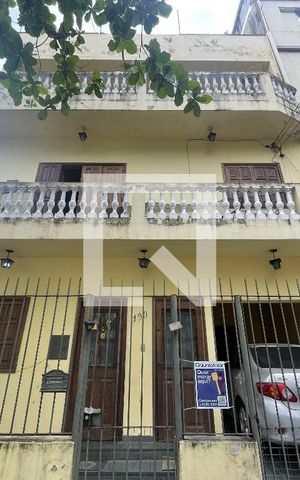 Casa à venda com 250m², 5 quartos e 1 vagaFachada