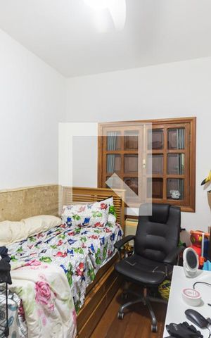 Casa à venda com 250m², 5 quartos e 1 vagaQuarto  2 (segunda andar)