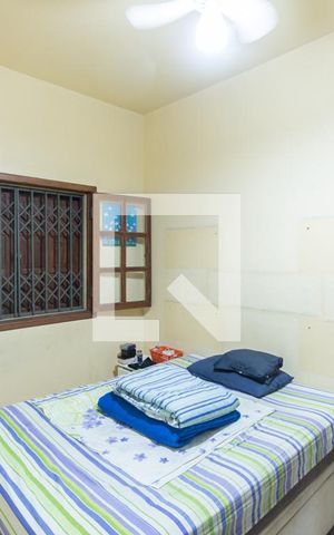Casa à venda com 250m², 5 quartos e 1 vagaQuarto 1 (primeiro andar)