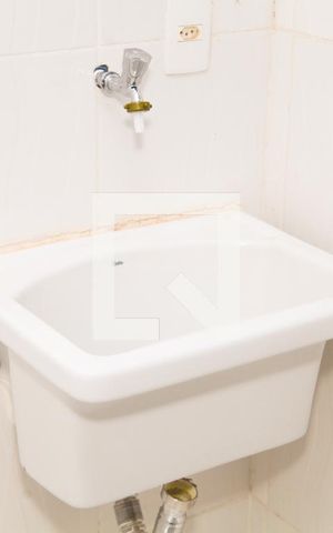 Apartamento à venda com 58m², 2 quartos e 1 vaga Apartamento à venda com 58m², 2 quartos e 1 vagaCozinha e Área de Serviço