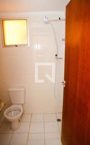 Apartamento à venda com 58m², 2 quartos e 1 vaga Apartamento à venda com 58m², 2 quartos e 1 vagaBanheiro