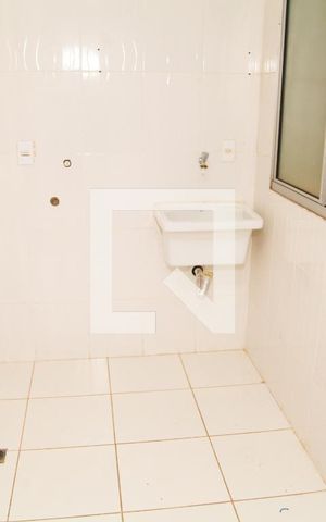 Apartamento à venda com 58m², 2 quartos e 1 vaga Apartamento à venda com 58m², 2 quartos e 1 vagaCozinha e Área de Serviço